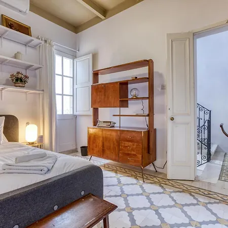 Stylish 3br Townhouse With Private Terrace & Bbq By 360 Estates Nyaraló