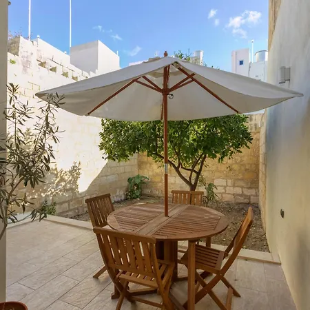 Stylish 3br Townhouse With Private Terrace & Bbq By 360 Estates Holiday home Paola