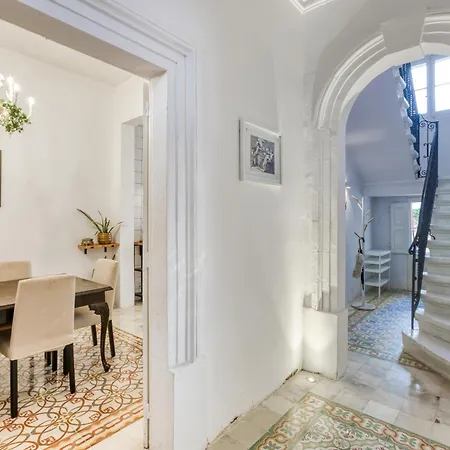 Nyaraló Stylish 3br Townhouse With Private Terrace & Bbq By 360 Estates
