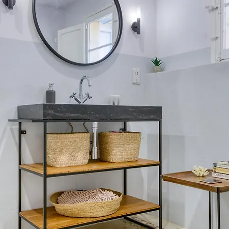 Stylish 3br Townhouse With Private Terrace & Bbq By 360 Estates Nyaraló