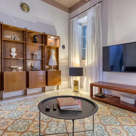 Nyaraló Stylish 3br Townhouse With Private Terrace & Bbq By 360 Estates Paola