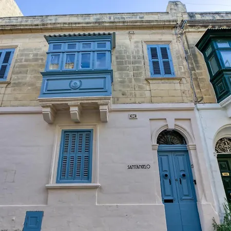 Nyaraló Stylish 3br Townhouse With Private Terrace & Bbq By 360 Estates Paola