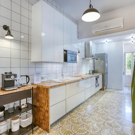 Nyaraló Stylish 3br Townhouse With Private Terrace & Bbq By 360 Estates